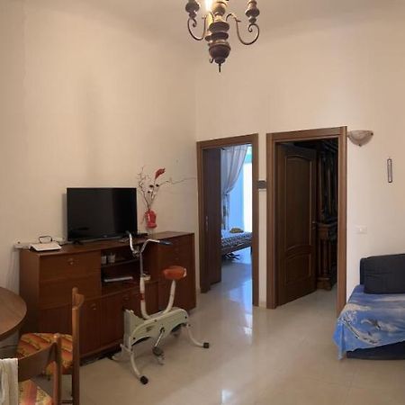Alloggio In Centro Ben Servito Savona Exterior photo